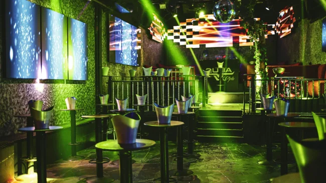 Night Club in Istanbul with Live Music, DJ Performance and Dance Floor Experience
